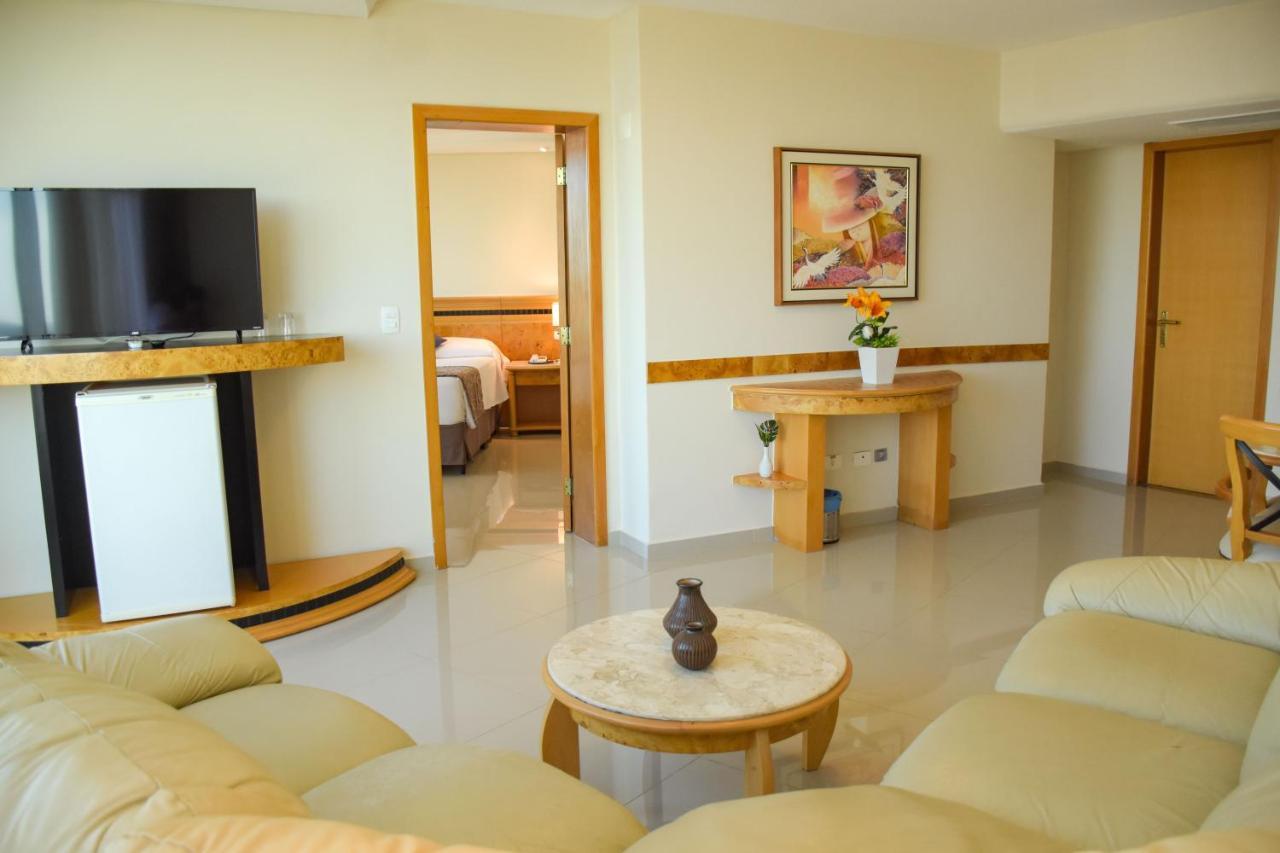 Hotel Golden Park Internacional Foz & Convencoes By Nacional Inn ฟอสดูอีกวาซู ภายนอก รูปภาพ