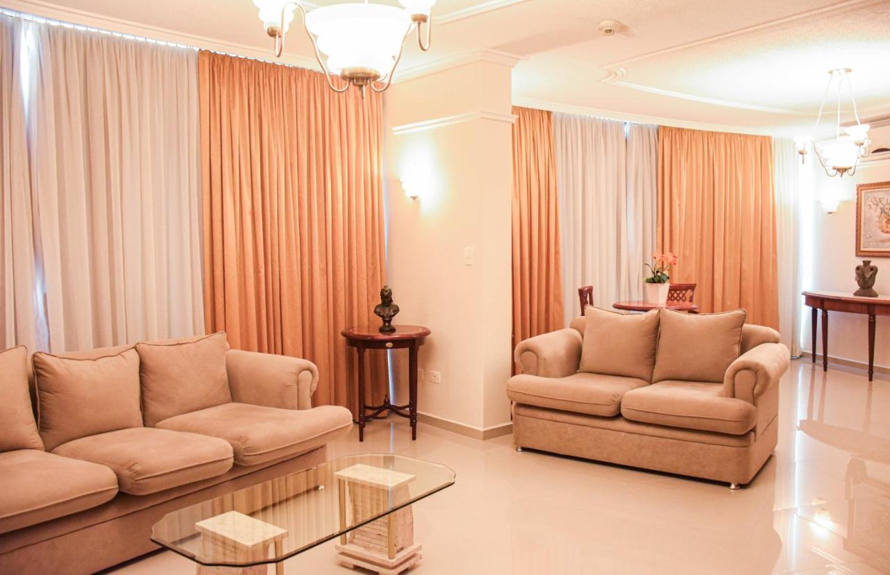 Hotel Golden Park Internacional Foz & Convencoes By Nacional Inn ฟอสดูอีกวาซู ภายนอก รูปภาพ