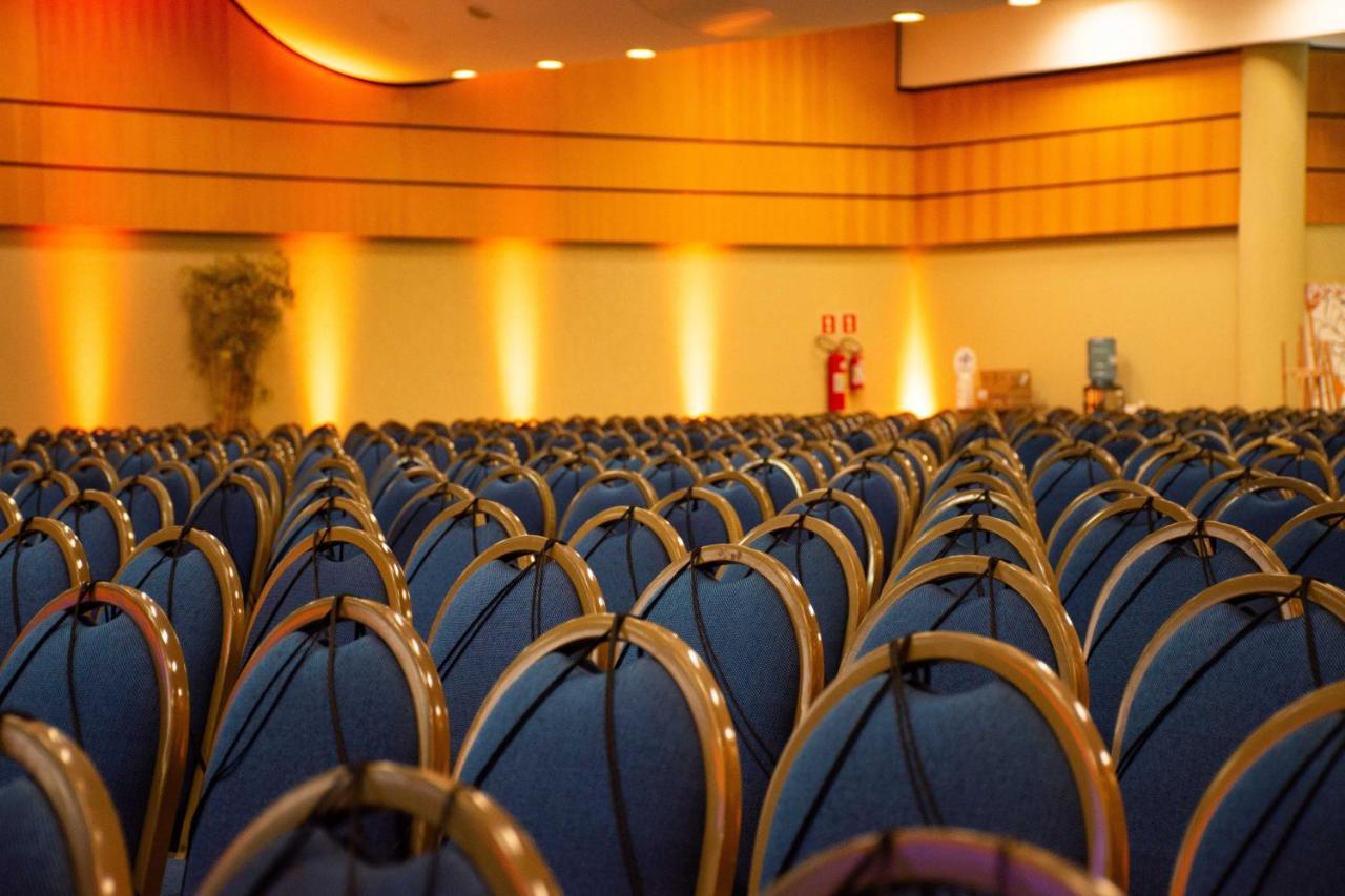 Hotel Golden Park Internacional Foz & Convencoes By Nacional Inn ฟอสดูอีกวาซู ภายนอก รูปภาพ